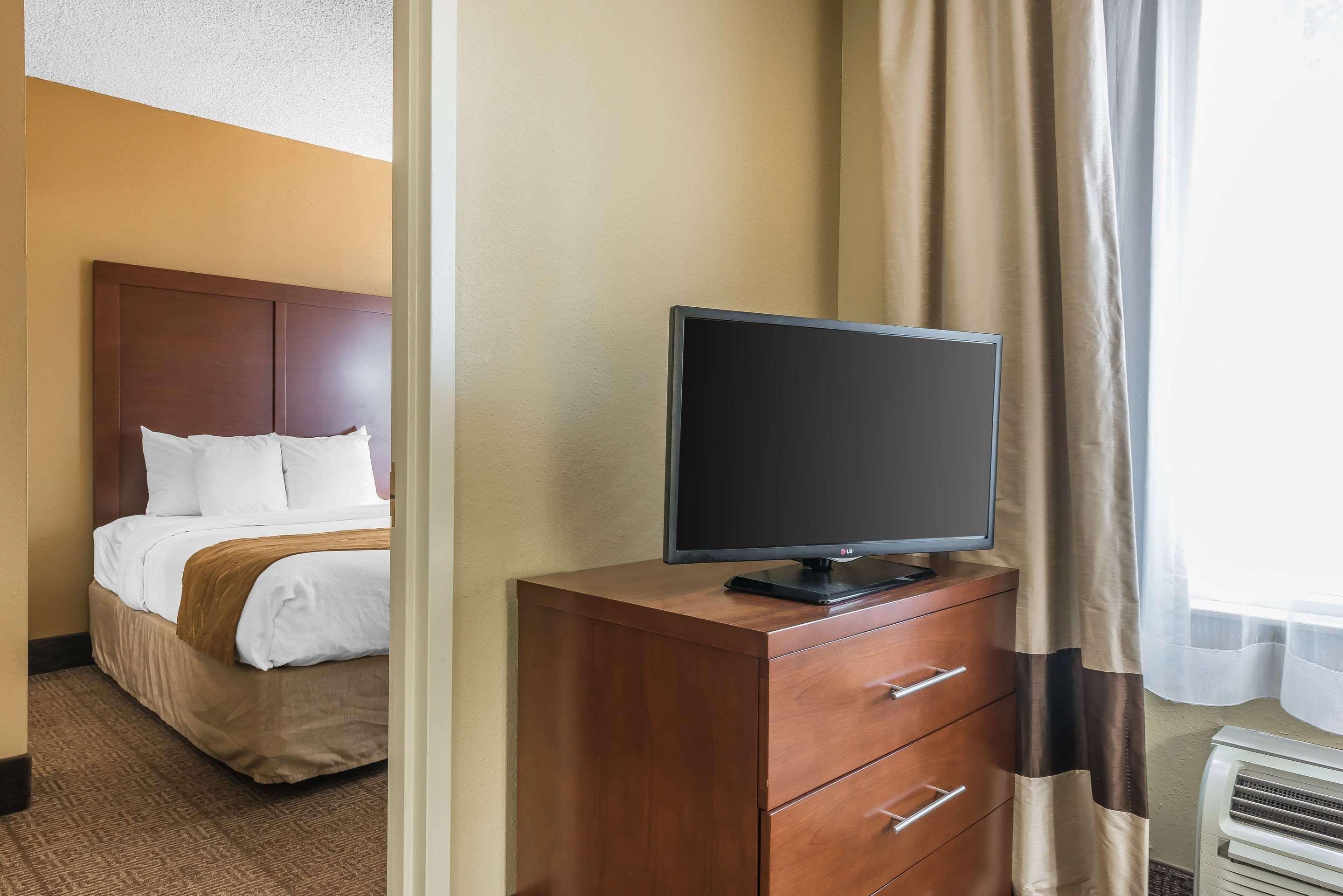 Comfort Suites Sawgrass Tamarac Exterior photo
