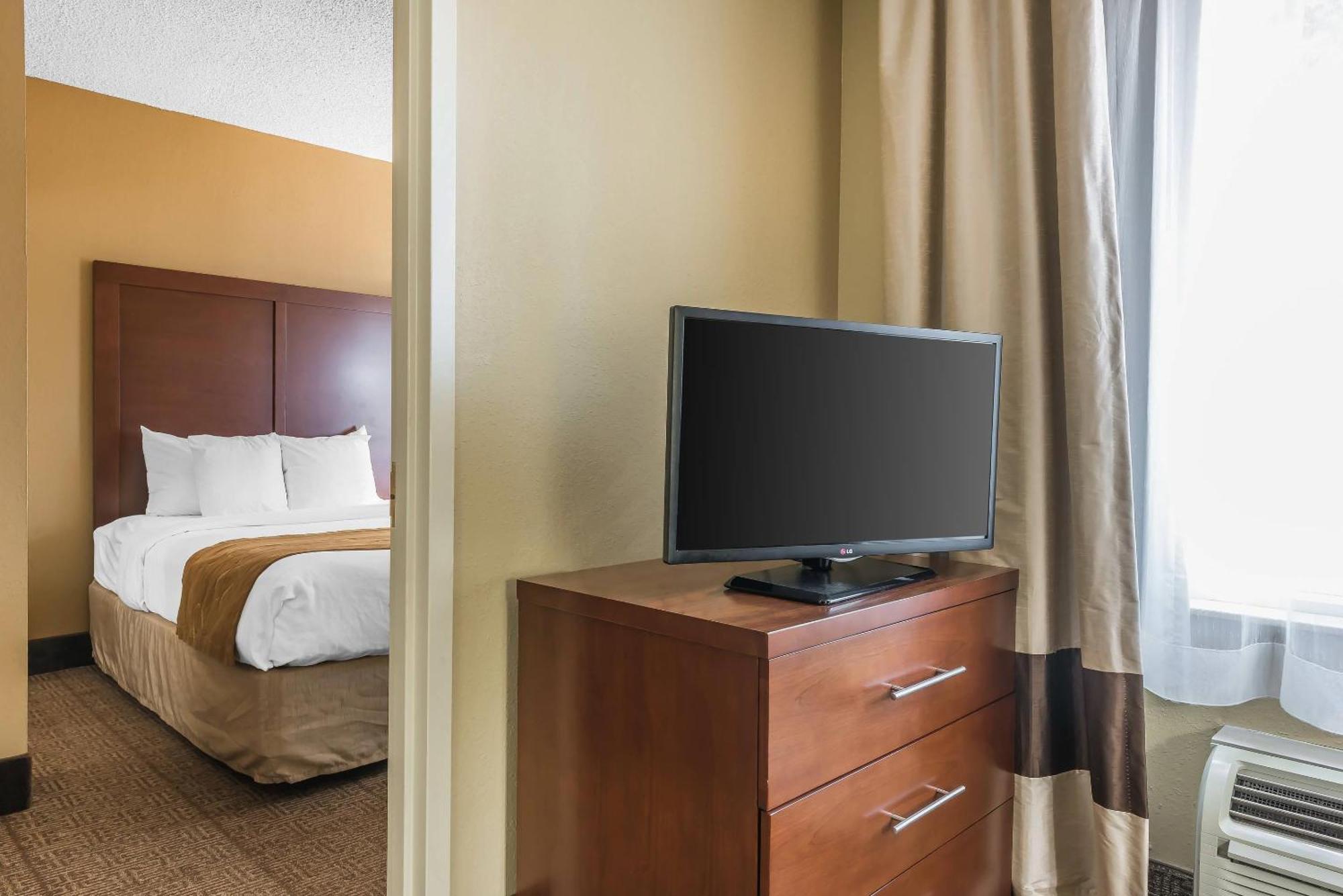 Comfort Suites Sawgrass Tamarac Exterior photo