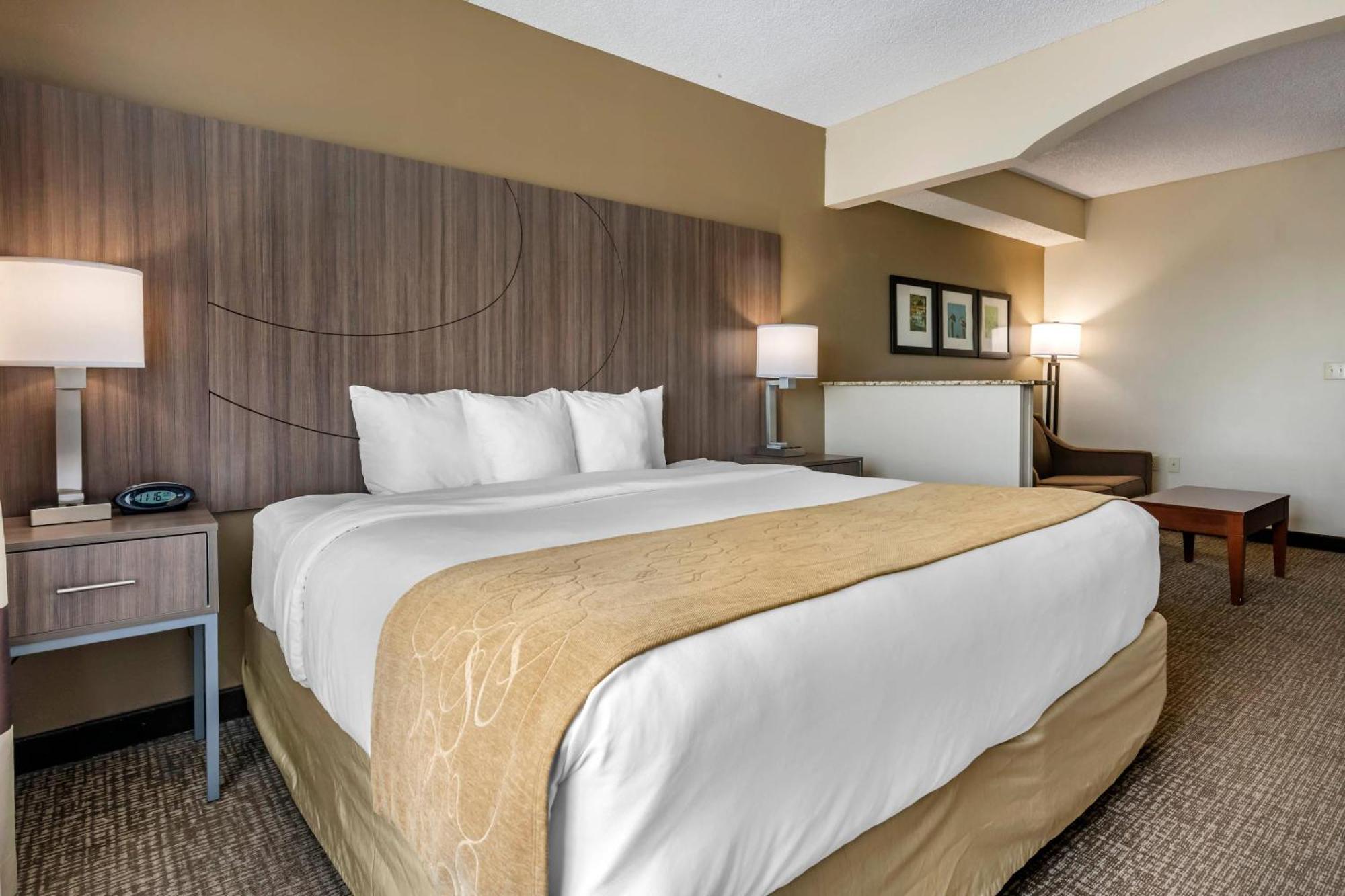 Comfort Suites Sawgrass Tamarac Exterior photo